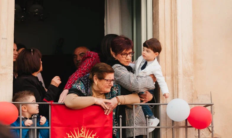 Kiedy miłość staje się ciężarem: Opowieść o synowej, synu i niewypowiedzianych oczekiwaniach