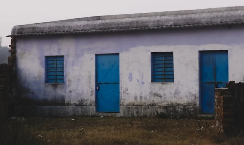 Kiedy syn wraca do domu: Dom, który nas dzieli – Moja opowieść o rodzinnych granicach