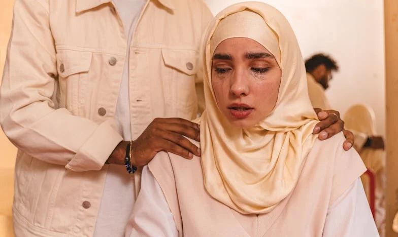 Mąż zdradził mnie z koleżanką z pracy. Wszyscy o tym wiedzieli, tylko nie ja: Teraz wstydzę się przyjąć go z powrotem