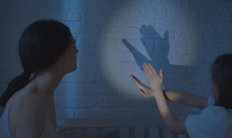 Piętnaście lat później: Kiedy przeszłość wraca do drzwi