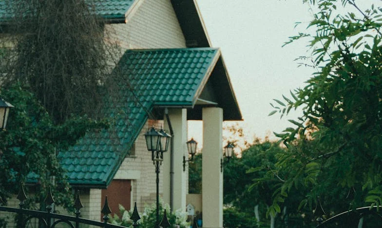 Serce na talerzu: Historia o malinowych ciasteczkach i rodzinnych ranach