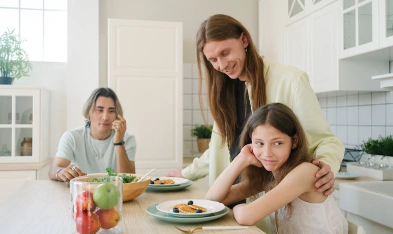 „Spakuj się i zamieszkaj z nami”: Historia o teściowej, która chciała przejąć moje życie