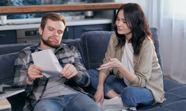 „To nie jest twój dom” – Moja walka o miejsce w rodzinie, która przestała być moja