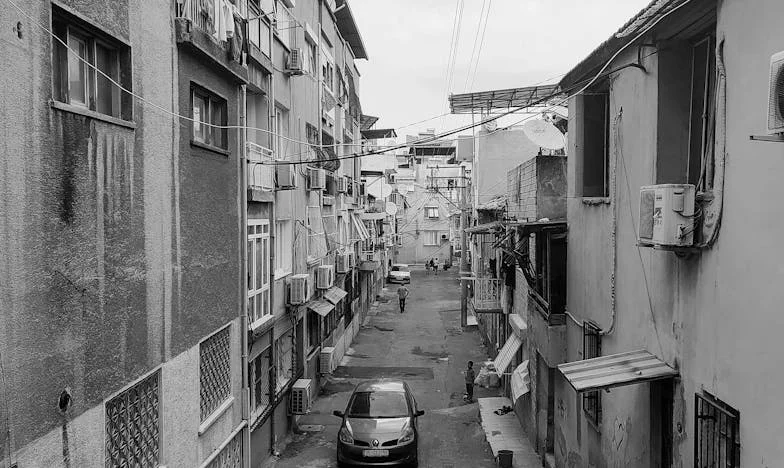 Nikdy nevpouštěj svobodnou kamarádku přes práh: Příběh o přátelství, mateřství a strachu ze samoty