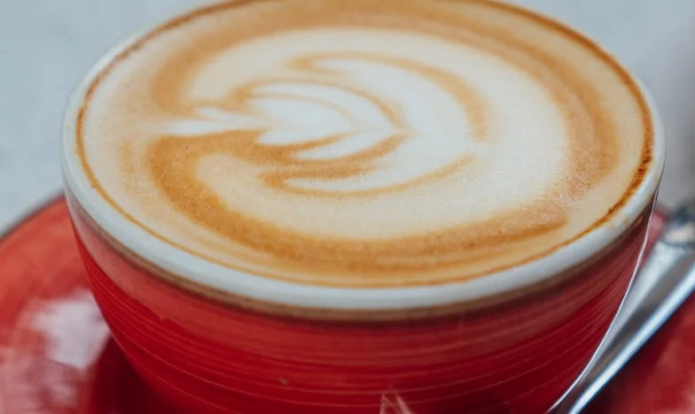 „To není jeho dítě!” – Příběh české matky o vyloučení, nových začátcích a odpuštění