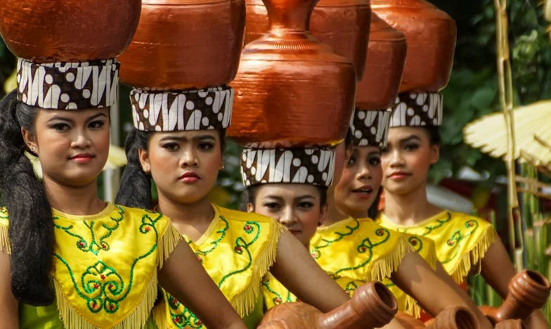Zradil mě s mojí nejlepší kamarádkou. A já jí ještě radila, jak zvládnout milence…