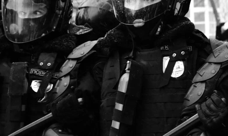 Fontána na svatbě a stíny rodinných tajemství