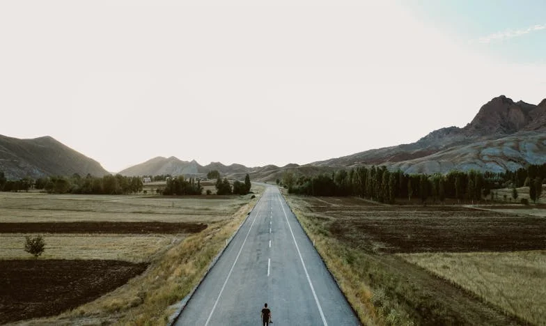 Zradil mě a obvinil – protože jsem se příliš starala o naše děti. Můj boj o sebe po manželově nevěře.