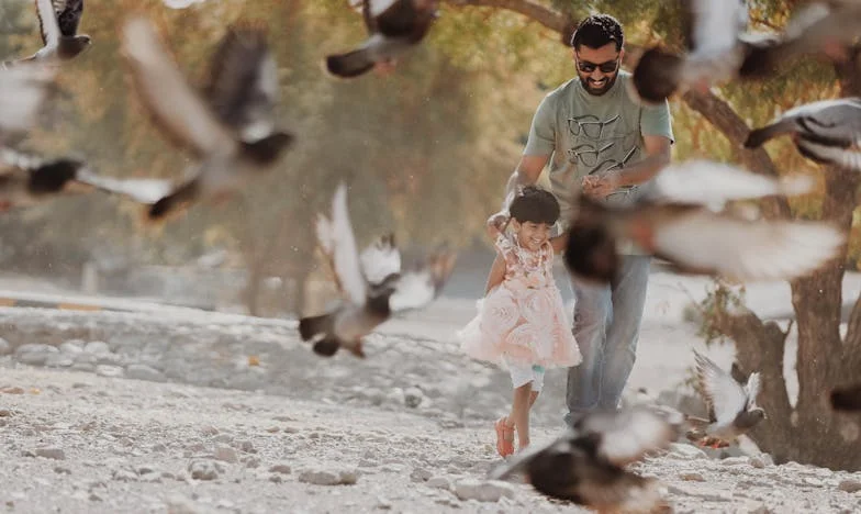 Byla jsem tatínkova holčička. Teď mě chce vyhodit z domu – opravdu jsem si to zasloužila?