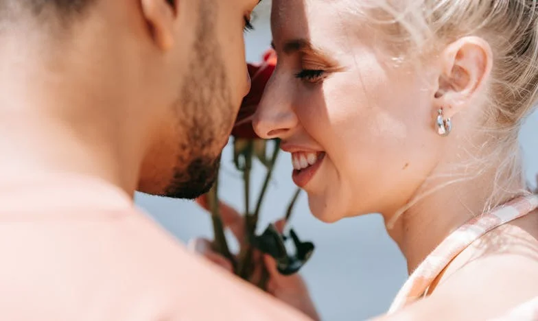 Může láska zhojit zradu? Můj příběh o odpuštění a hledání důvěry