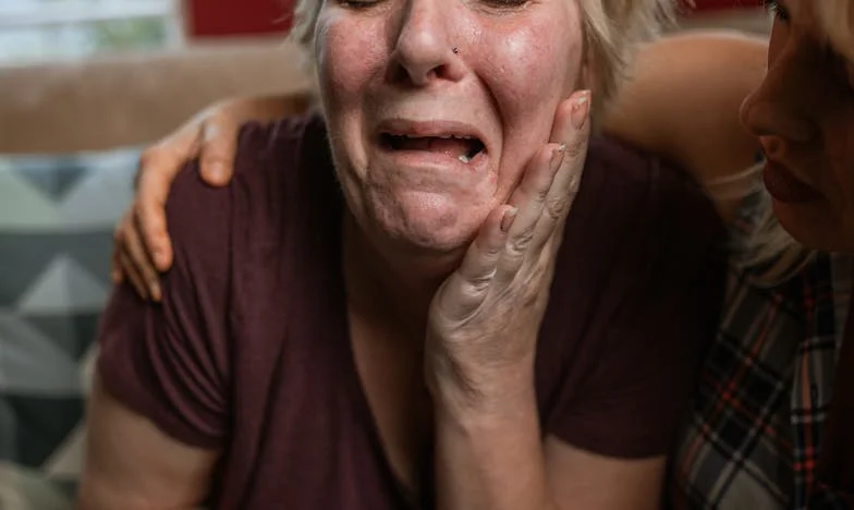 „Ne, mami, nebudeš bydlet s námi“ – Můj boj o domov a samu sebe