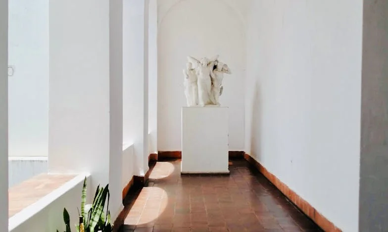 Odmítla jsem hlídání neteře na rodinné oslavě – švagrová mě veřejně ponížila. Jsem opravdu ta špatná?