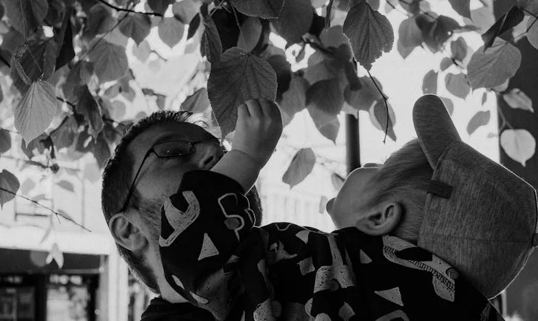 Zamčené dveře domova: Příběh o ztrátě a hledání místa v rodině