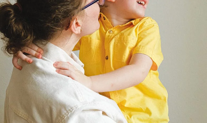 Den, kdy jsem svého syna Tomáše a jeho ženu Lenku vyhodila z domu: příběh o vině, hranicích a osvobození