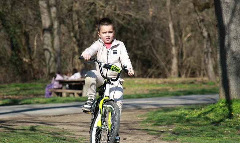 Když manžel zůstává s mámou: Příběh o ztracené opoře a hledání vlastní síly