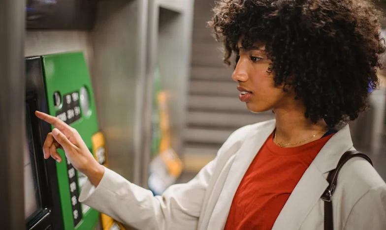 Odešel za jinou. Po dvou letech se vrátil a řekl: „Chtěla lásku, já chtěl klid.“ Nevěřila jsem, že takhle končí dvacetileté manželství.