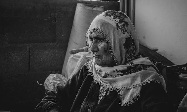 Zlomené srdce Mileny: Jak mi manžel a tchyně vzali všechno, co jsem milovala