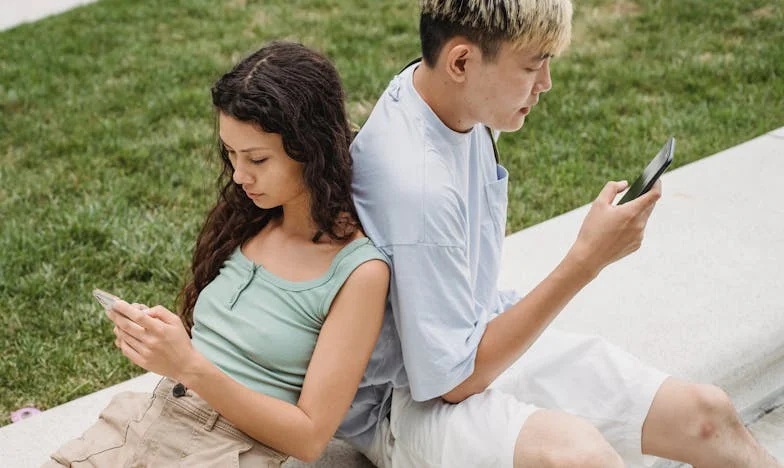 Ozvěny nevyřčených slov: Když mě opustil manžel a syn mě obvinil z rozvrácení rodiny