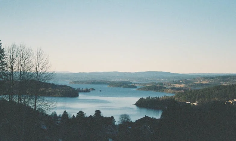 V sedmdesáti sama: Hledání radosti v osamění