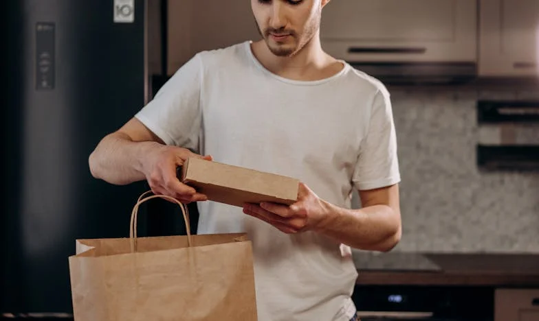 Všechno jsem dala synovi, a on na mě zapomněl: Příběh jedné české matky