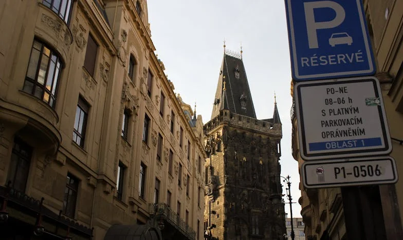 Casa bunicii și povara moștenirii