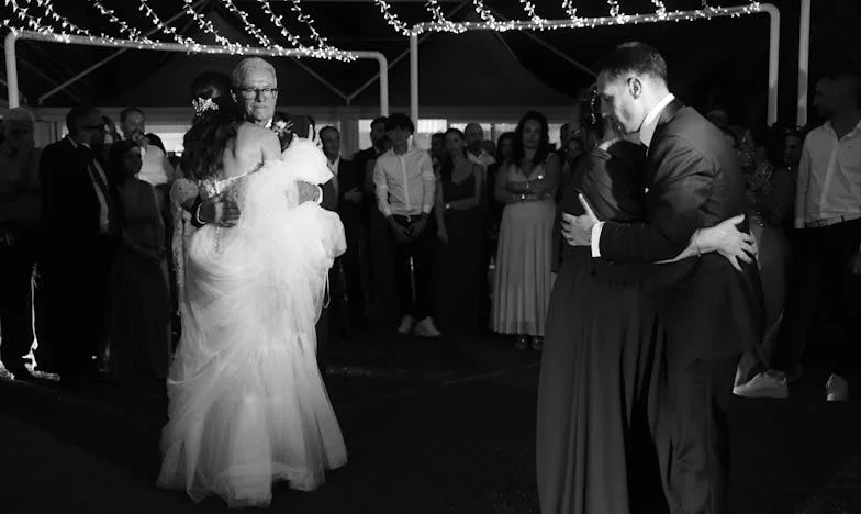 Când tata a pierdut totul și mama nu ne-a iertat niciodată