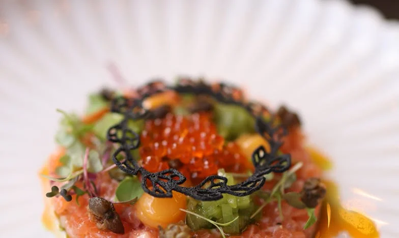 Al treilea copil, a treia rană: Când dragostea nu mai e de ajuns