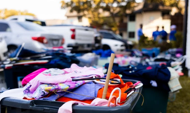 Casa lor, visele noastre: Când părinții aleg cui să întindă mâna