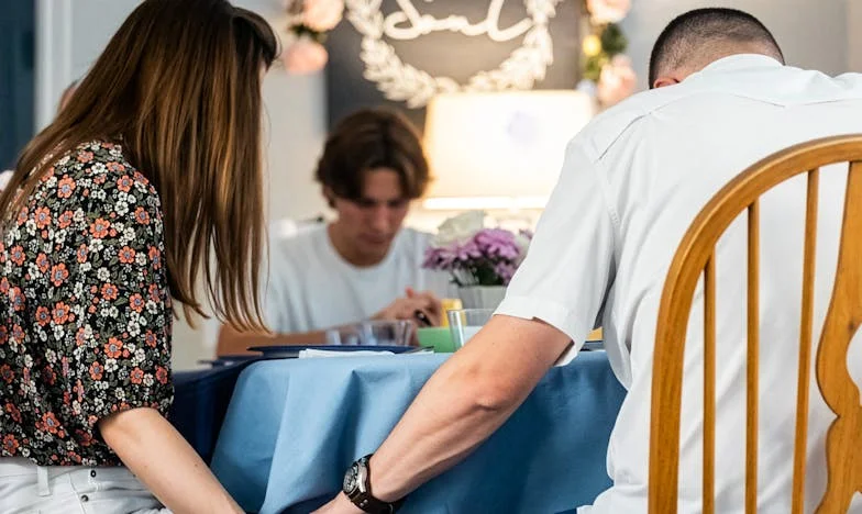 Falii în Fericire: Povestea mea între Dragoste și Renunțare