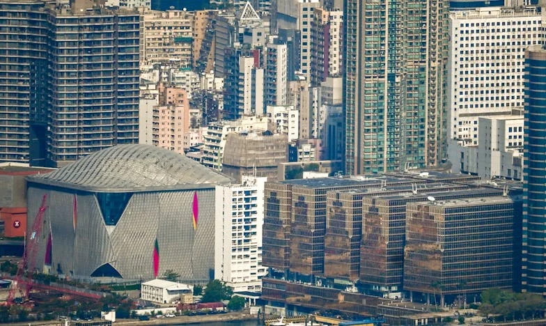 Umbra mamei-soacre: Povestea unei iubiri încercate