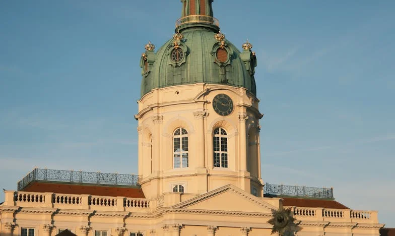 Întoarcerea acasă cu David – când acasă nu mai înseamnă familie