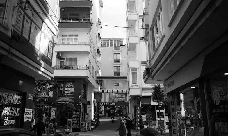 Între Datorie și Dragoste: Povestea Luptelor pentru Fiica Mea