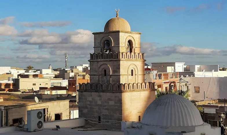 Între Datorie și Dragoste: Povestea Unei Alegeri Imposibile