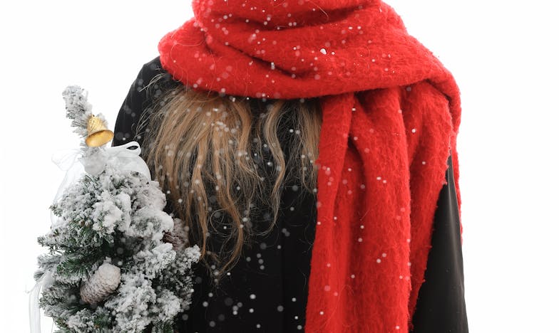 Între Datorie și Fericire: Povestea Unei Fiice și a Mamei Sale