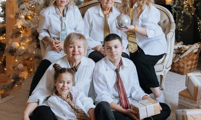 Între două lumi: Povestea unei nurori în România