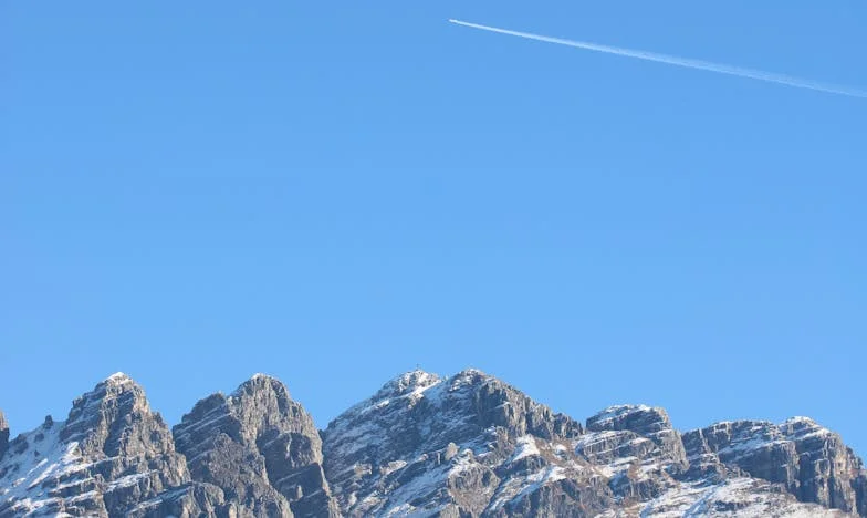 Între ciocan și nicovală: Povestea mea cu o soacră autoritară și un soț absent