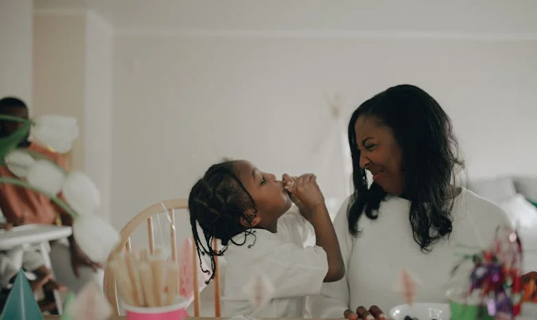 Între două lumi: Ziua mea de naștere fără liniște