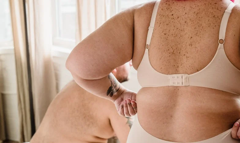 Perna moale, consecințe grele – O vară românească în pragul destrămării