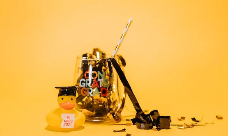 Trei decenii de tăcere: Povara secretului din liceul de lângă București