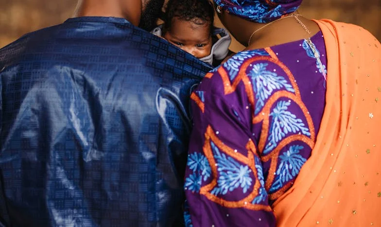 „Am gătit toată ziua, dar în loc de mulțumiri, soțul meu m-a umilit în fața familiei”: povestea Laurei, soția unui chef celebru din București