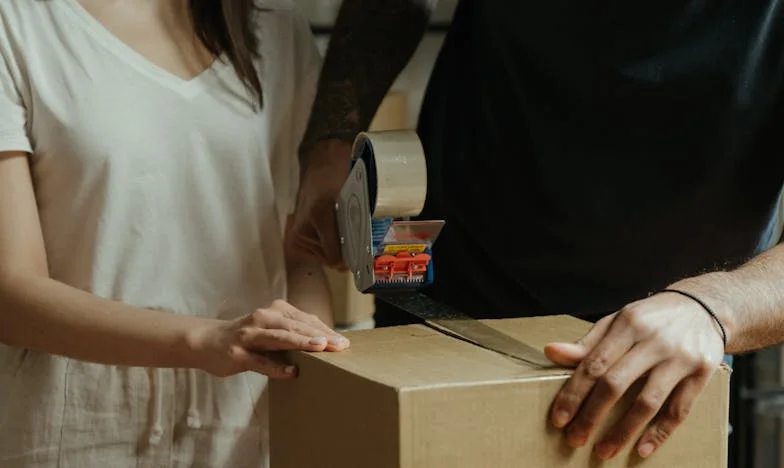 Am încetat să-mi mai ajut financiar fiul, iar acum nu-mi mai văd nepoata: Povestea unei mame care a pierdut totul pentru dragostea de copil