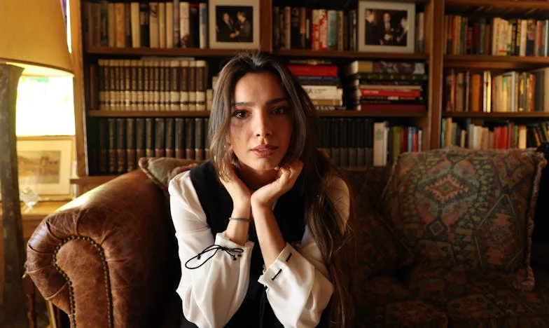 „Am propus să-l mutăm pe tata la un cămin. Când a auzit, a plâns și a refuzat categoric”: Povestea unei fiice între datorie și iubire