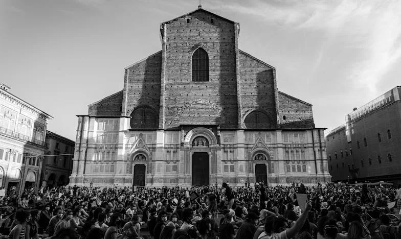 Când copilul tău uită de tine: Povestea unei mame din București