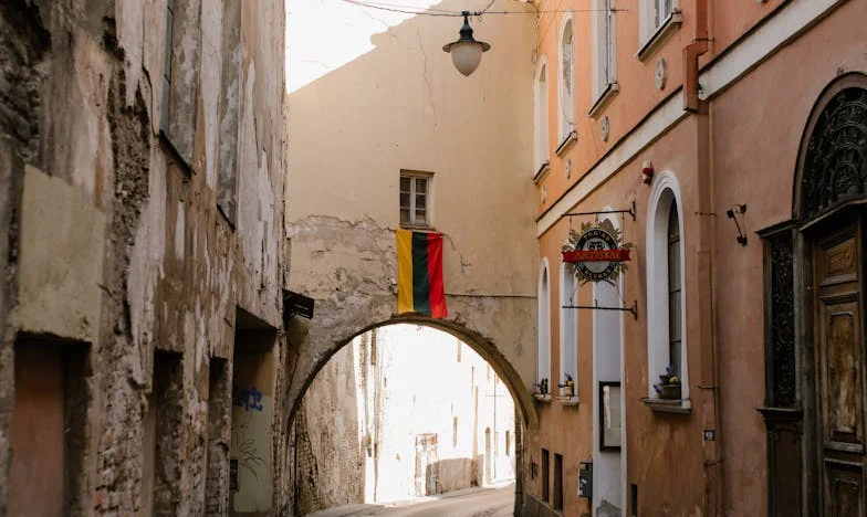 Când dragostea devine tăcere: Povestea unei bunici din Ploiești