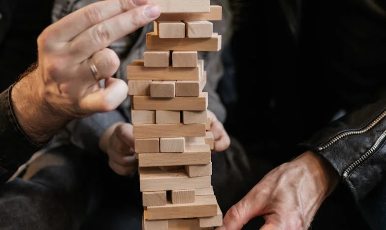 În umbra disprețului: O fiică în căutarea propriei voci