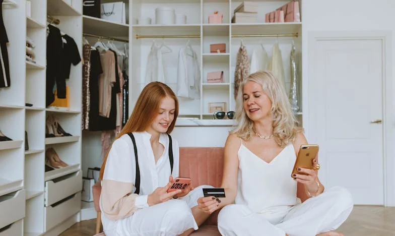 „Mama, pot să vin acasă pentru o vreme?” – Refugiul nostru în mijlocul furtunii