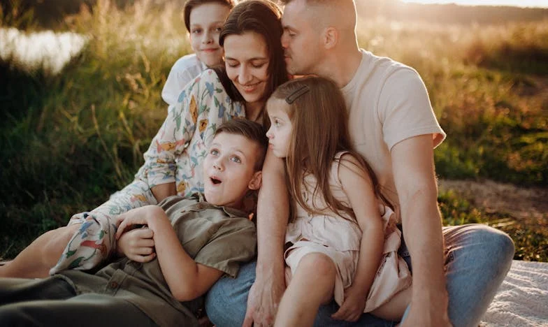 „Nu ești de-a noastră” – Povestea Mariei, femeia de serviciu din clădirea de sticlă, care a trebuit să lupte pentru demnitatea ei