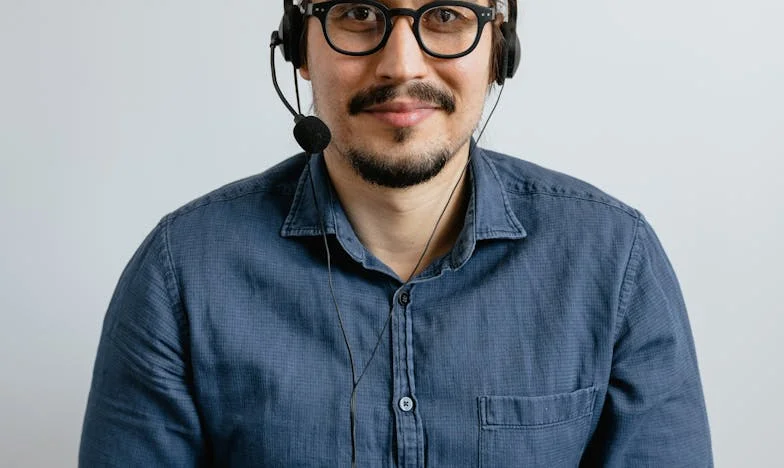 Te-am rugat doar să ne vezi: Povestea unei familii uitate