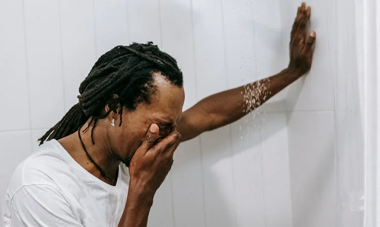 „De ce trebuie să plătesc mereu pentru greșelile altora?” – Povestea mea despre familie, sacrificii și alegeri