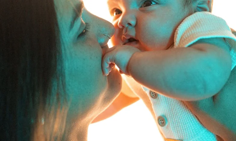 Eliberarea: Povestea Anei între Umbre și Lumină